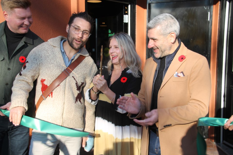 G4G founder Lisa Vezeau-Allen cuts the ribbon at Cafe 4 Good's launch with MP Ross Romano, City Councilor Luke Dufour and Board Chair Darcy Lillie.